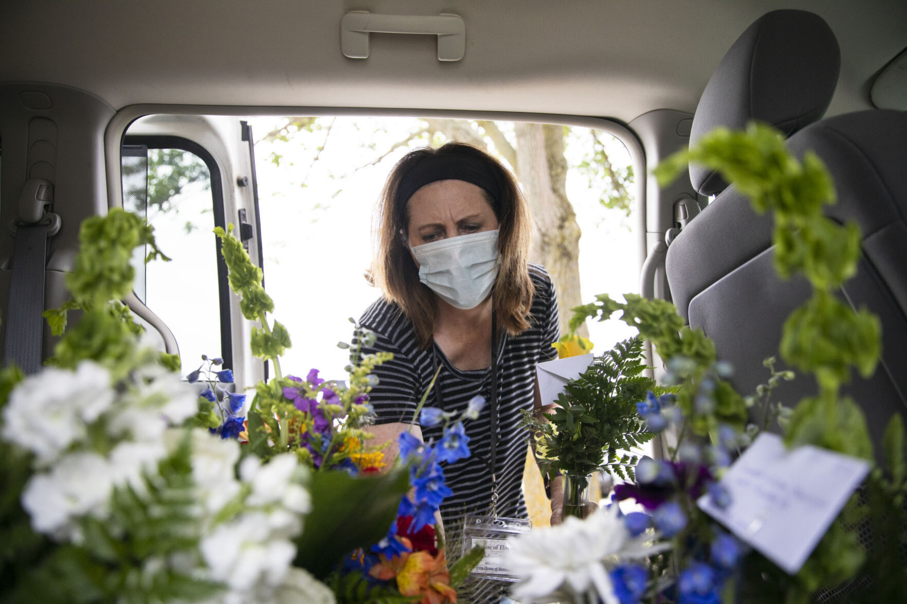 House of Flowers delivery
